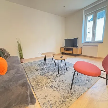 Marechal 1 Parking 4 Couchages