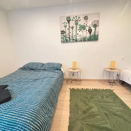 Apartment Marechal 1 Parking 4 Couchages Clouange