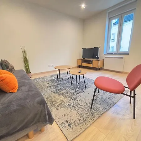 Maréchal 1 Parking 4 Couchages Appartement Clouange