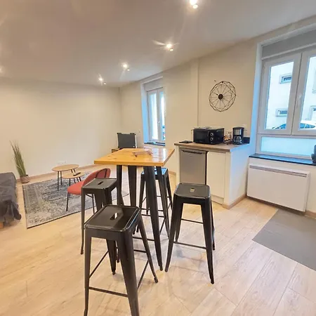 Appartement Maréchal 1 Parking 4 Couchages Clouange